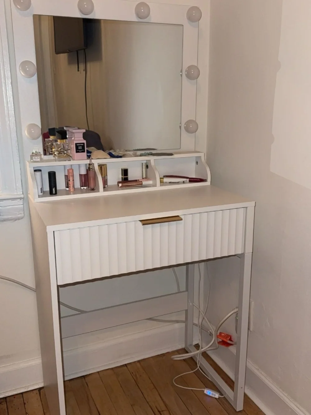 BRAND NEW MODERN VANITY
